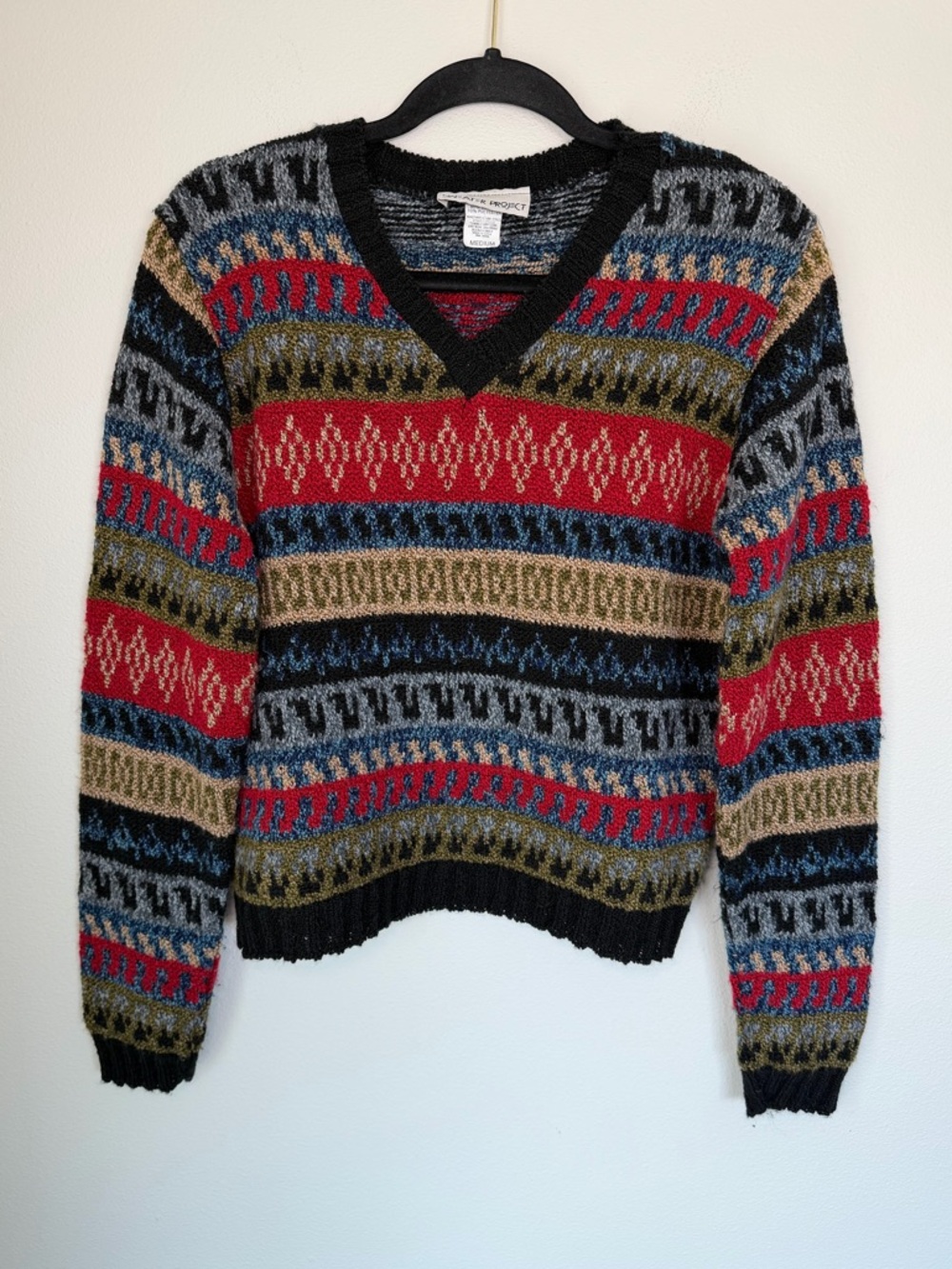 Vintage 90’s Sweater Project Cabin Cozy Grunge Patterned V-Neck Sweater